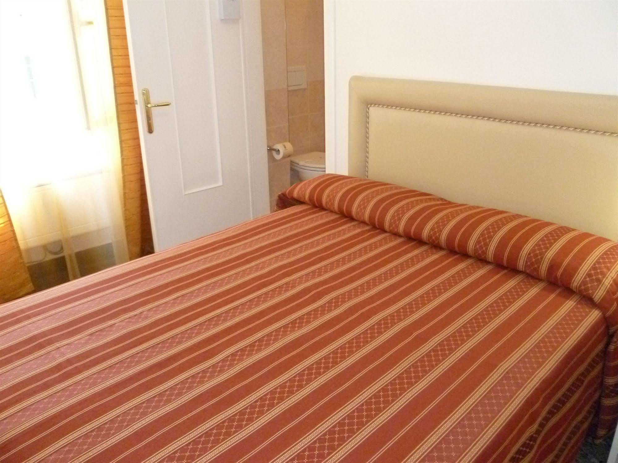 Hotel Agnello D'Oro Genova Extérieur photo