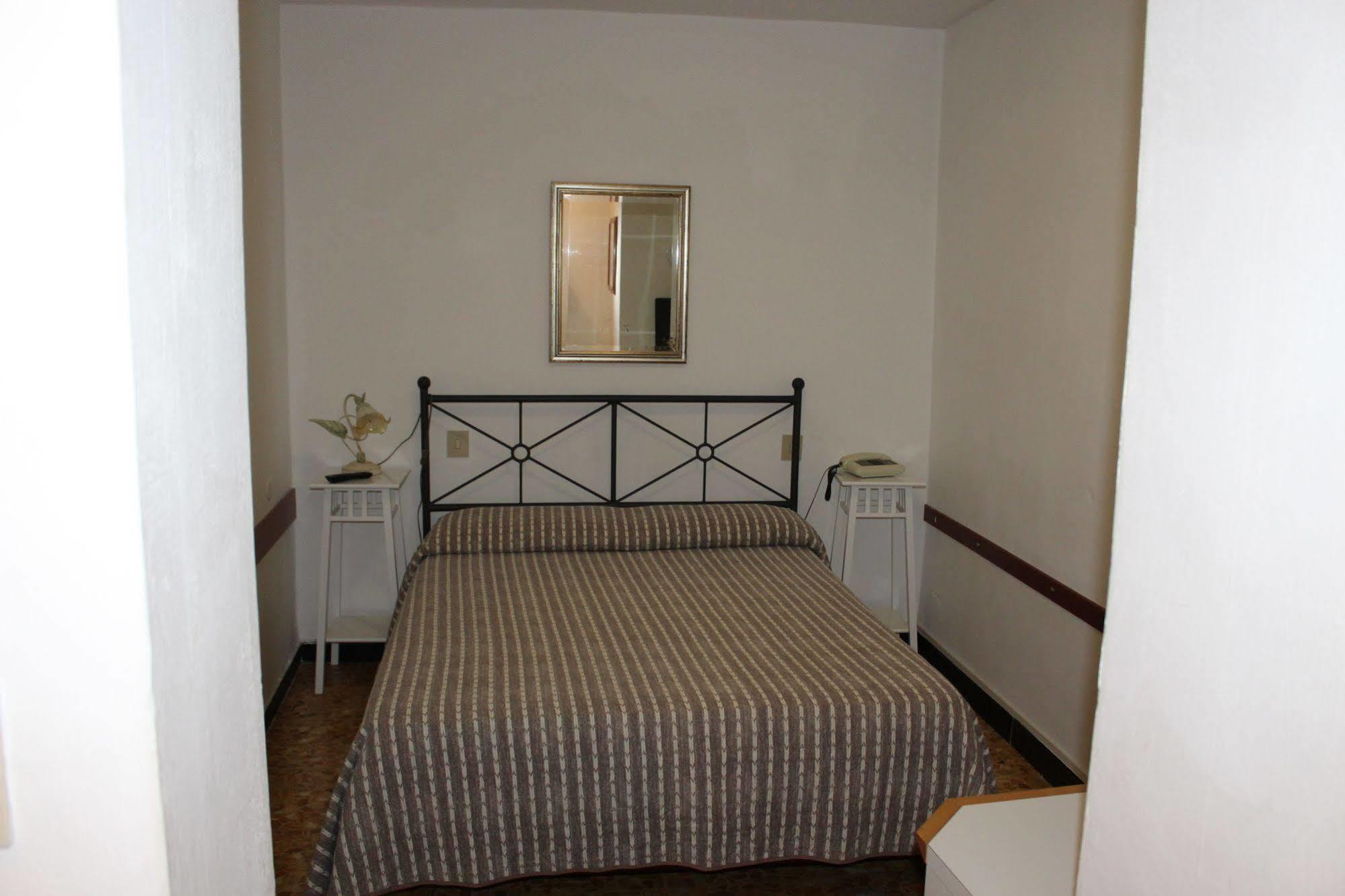 Hotel Agnello D'Oro Genova Extérieur photo