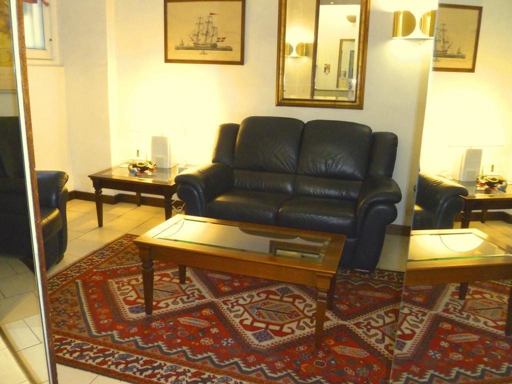 Hotel Agnello D'Oro Genova Extérieur photo