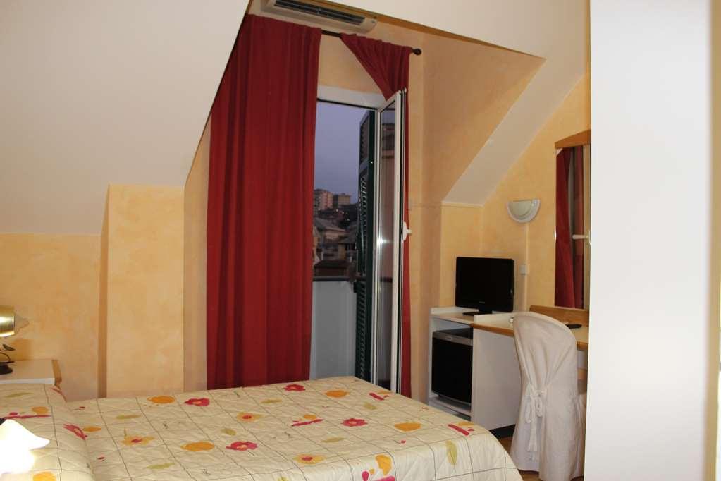 Hotel Agnello D'Oro Genova Chambre photo